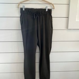 Black Lululemon Joggers size 4